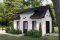 Vue avant - MODÈLE DE BASE - Plan de remise avec porte de garage pour rangement de véhicules hors route - Poplar