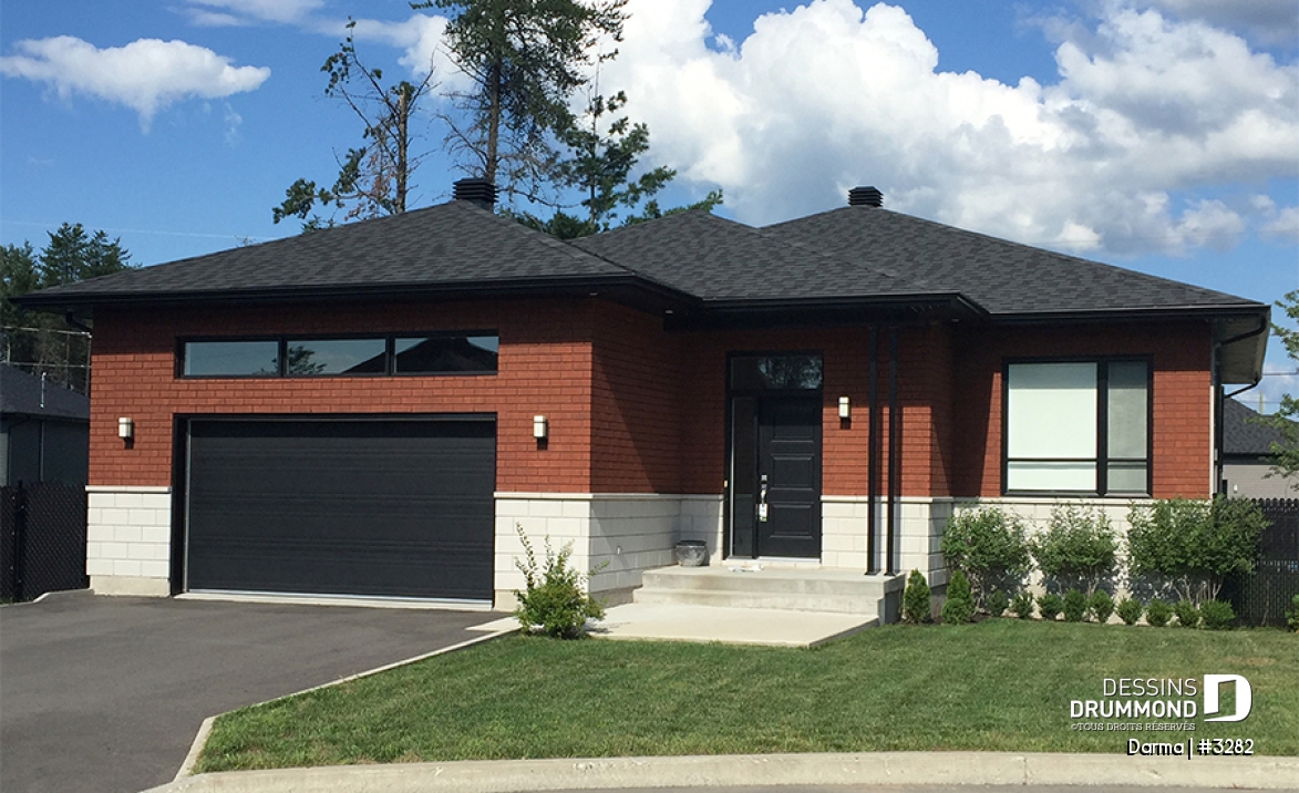 Vue avant - MODÈLE DE BASE - Plan de plain-pied moderne 2 chambres, garage, cuisine avec grand îlot, buanderie au rez-de-chaussée - Darma