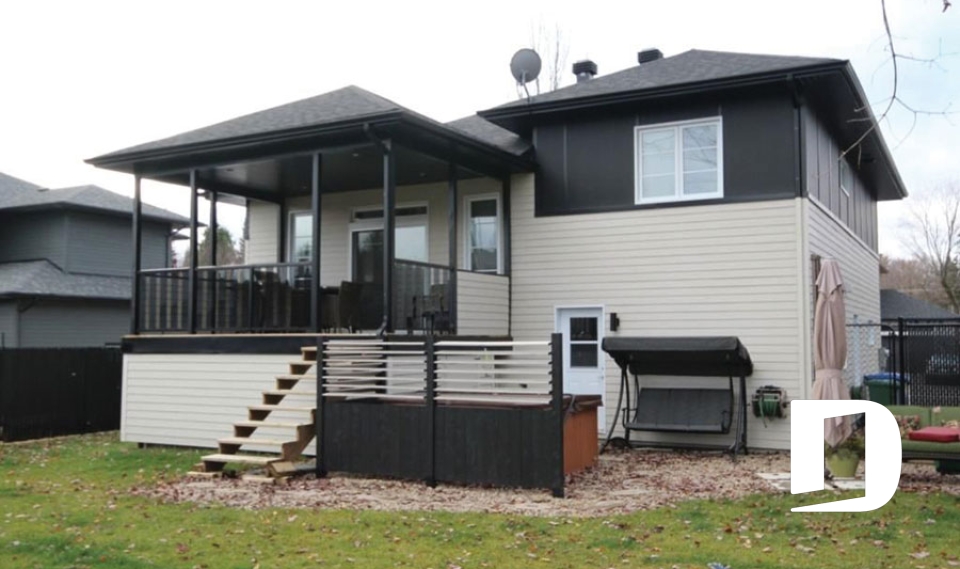 Photo Vue arrière - Logan