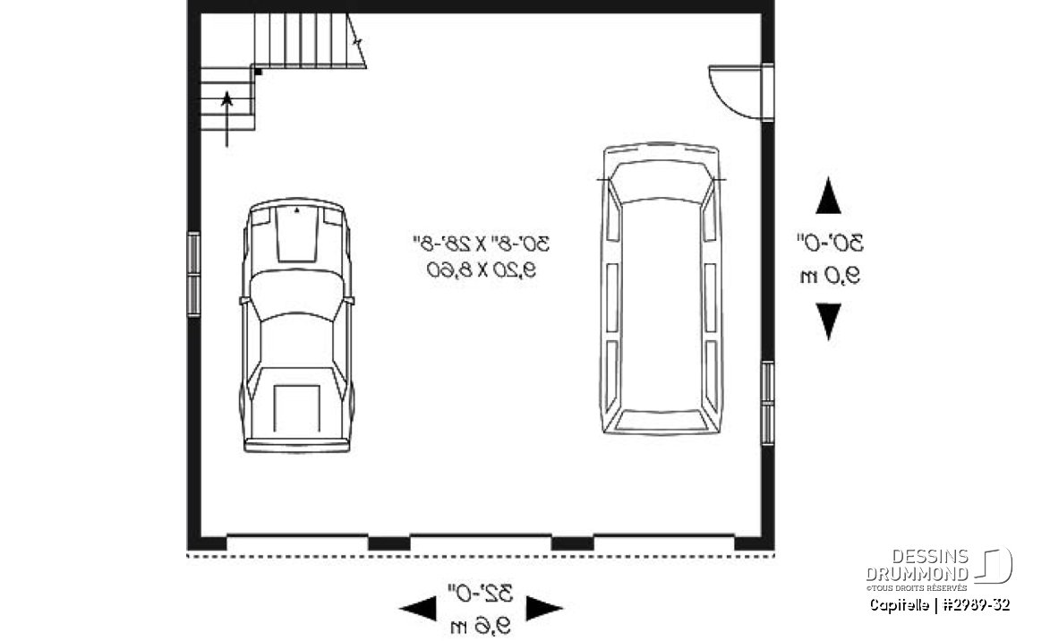 Rez-de-chaussée - Plan de garage triple à deux étages offrant espace boni aménageable à l'étage, accessible par escalier. - Capitelle