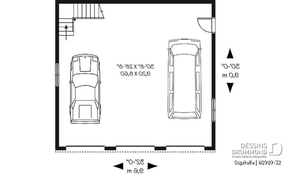 Rez-de-chaussée - Plan de garage triple à deux étages offrant espace boni aménageable à l'étage, accessible par escalier. - Capitelle