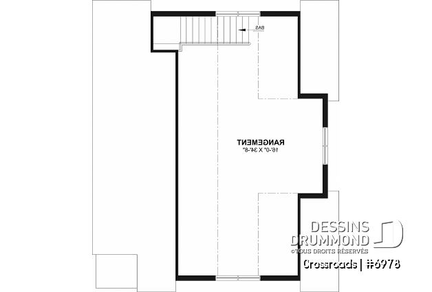 Étage - Plan de garage double style farmhouse avec balcon couvert, vaste rangement à l'étage, et salle d'eau prévue. - Crossroads