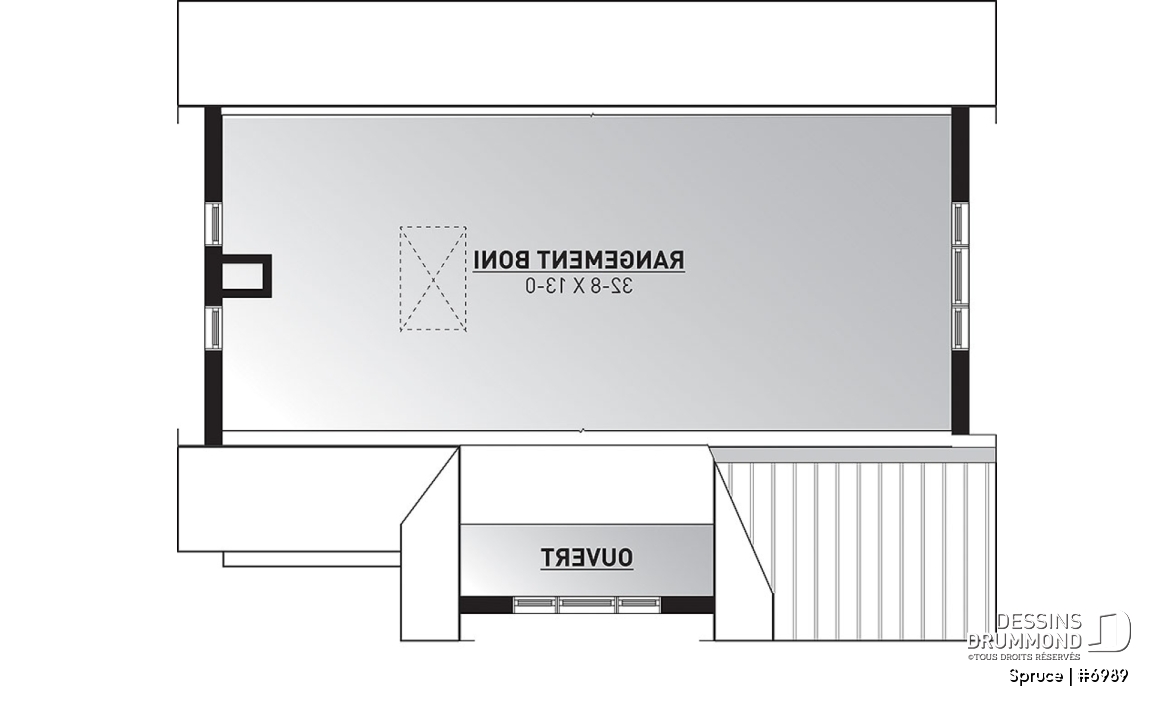 Rangement boni - Superbe plan de garage avec atelier, espace pour jardinage et poêle à bois. Rangement boni à l'étage. - Spruce