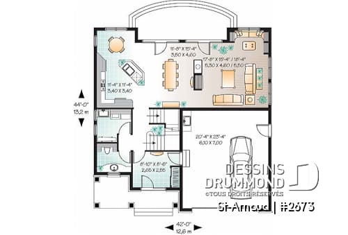 Rez-de-chaussée - Plan de maison classique, 4 chambres, 3.5 salle de bain, foyer central, buanderie au rdc, superbe lumière - St-Arnaud