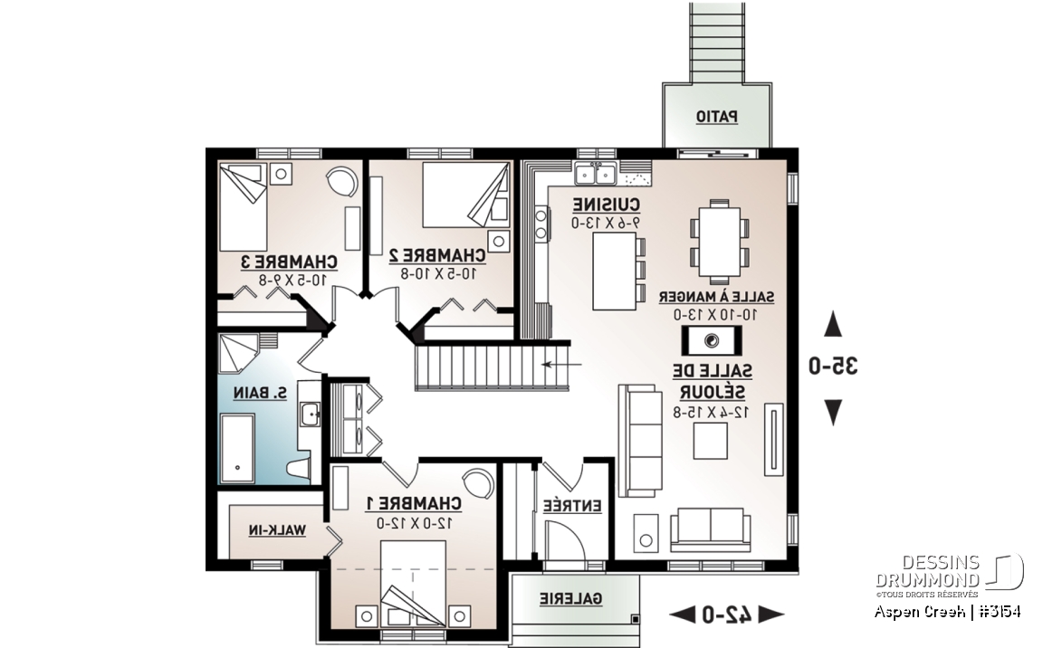 Rez-de-chaussée - Plan maison plain-pied avec 3 chambres au rez-de-chaussée, chambre principale avec walk-in, foyer central - Aspen Creek