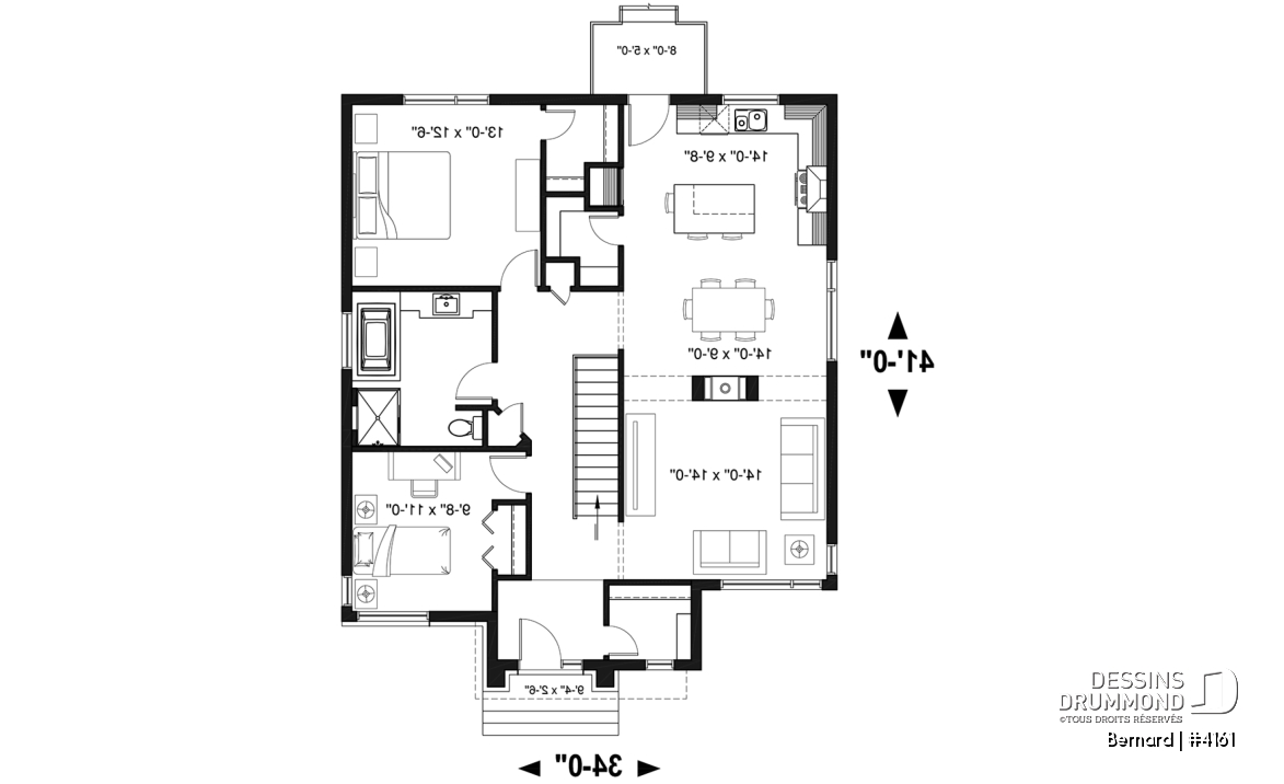 Rez-de-chaussée - Modèle de maison plain-pied avec foyer central, grande îlot à la cuisine et 2 chambres. - Bernard