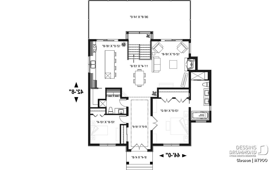 Rez-de-chaussée - Plan de chalet 4 chambres, superbe terrasses arrière, 3 salles de bain, 2 foyers, garde-manger, buanderie - Gleason