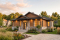 Vue avant - MODÈLE DE BASE - Plan de maison à entrée split, 2 chambres, style chaleureux rustique, grand îlot à la cuisine, luminosité - Ripley